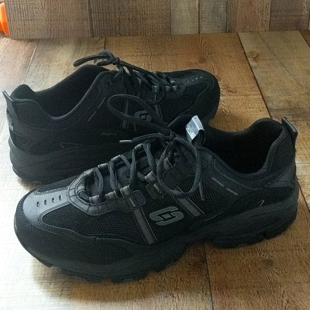 Sketchers Sport men's size 10.5 black shoes.